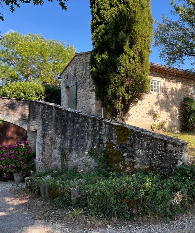 Montjustin Bergerie B&B 외부 사진