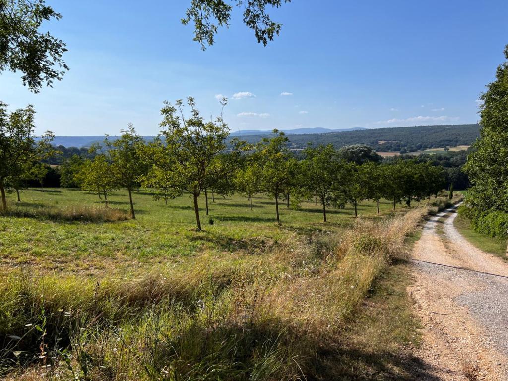 Montjustin Bergerie B&B 외부 사진